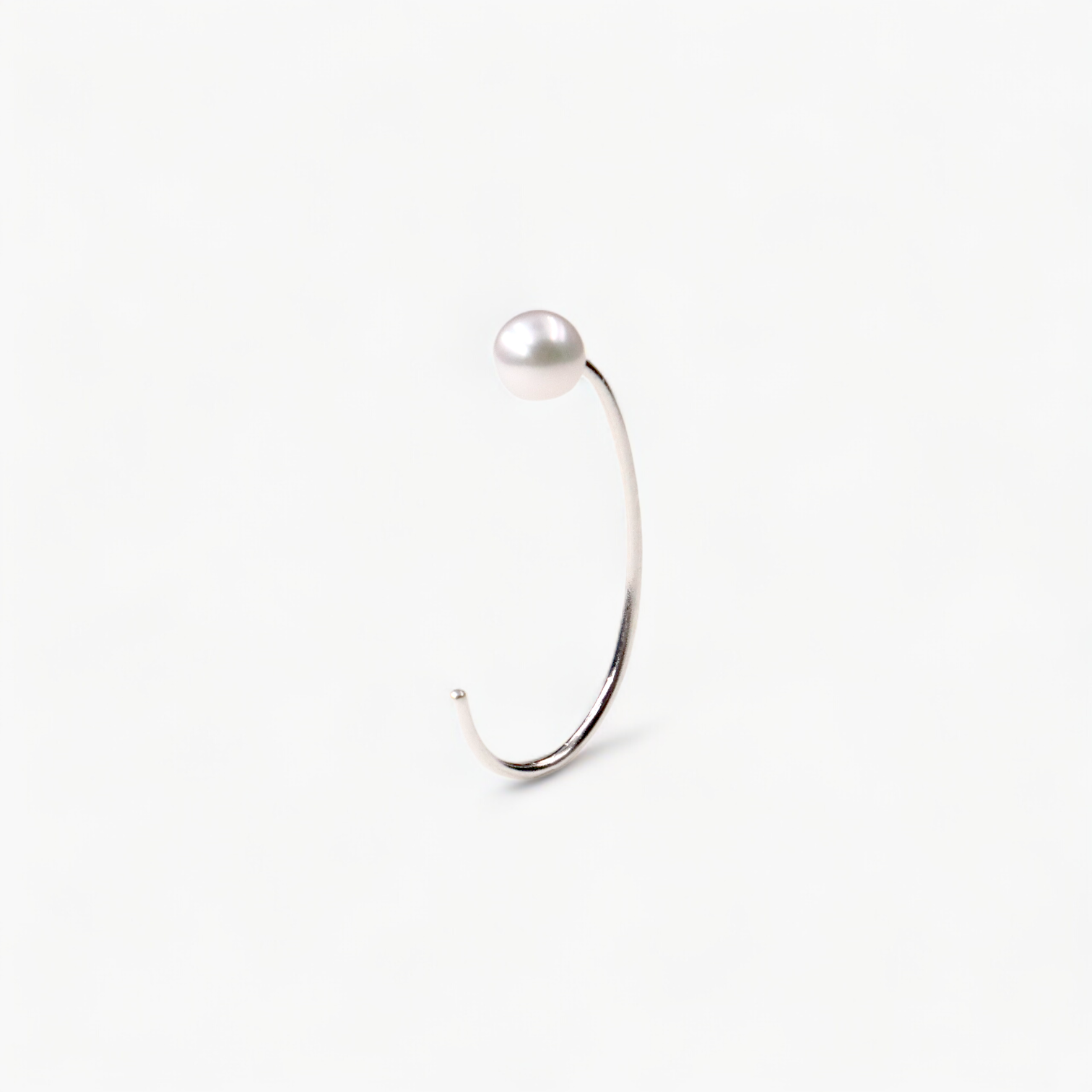 【ONLINE STORE限定】illminate me フープピアス 淡水パール/シルバー(片耳)