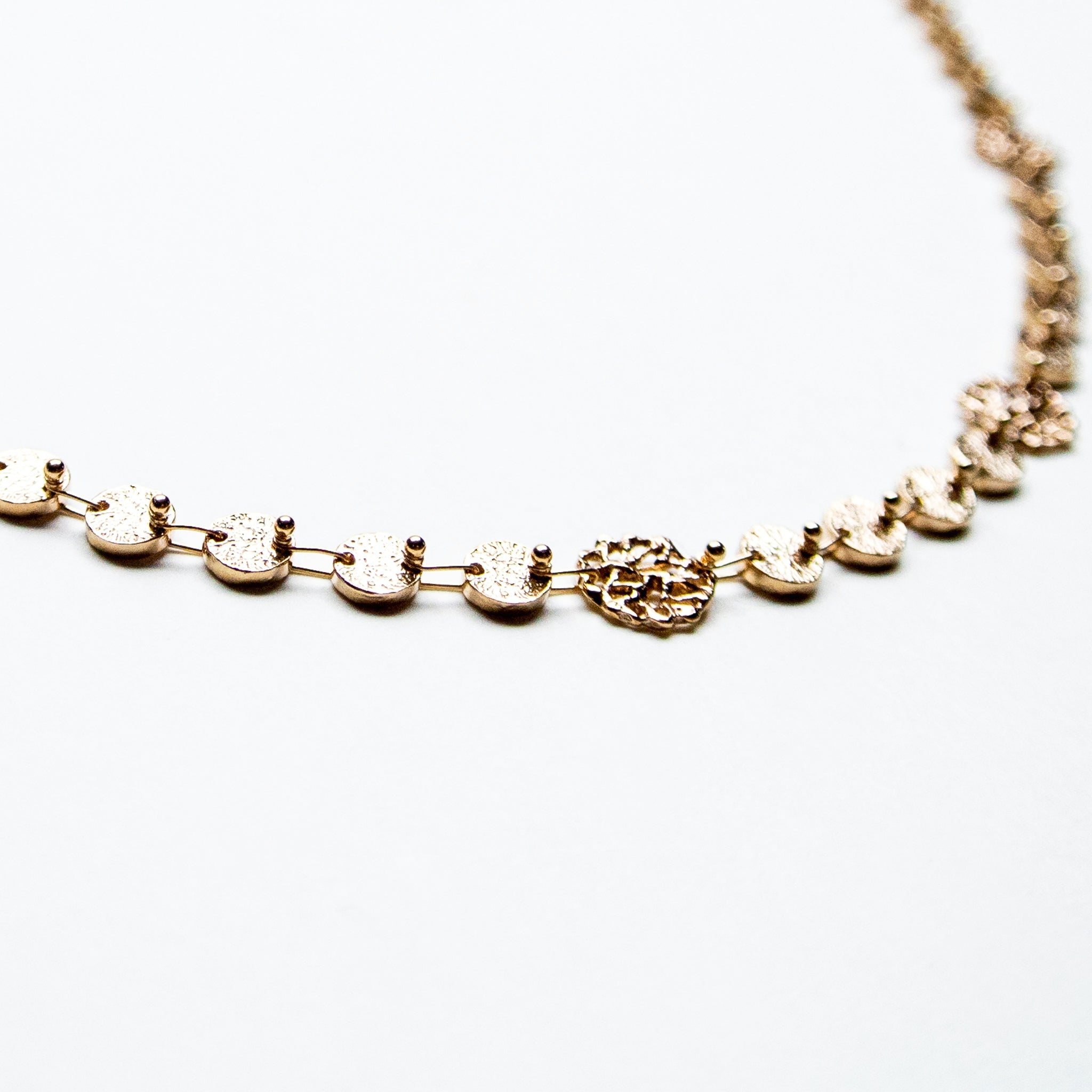 アリウムのステーションタイプの10金ピンクゴールドネックレス