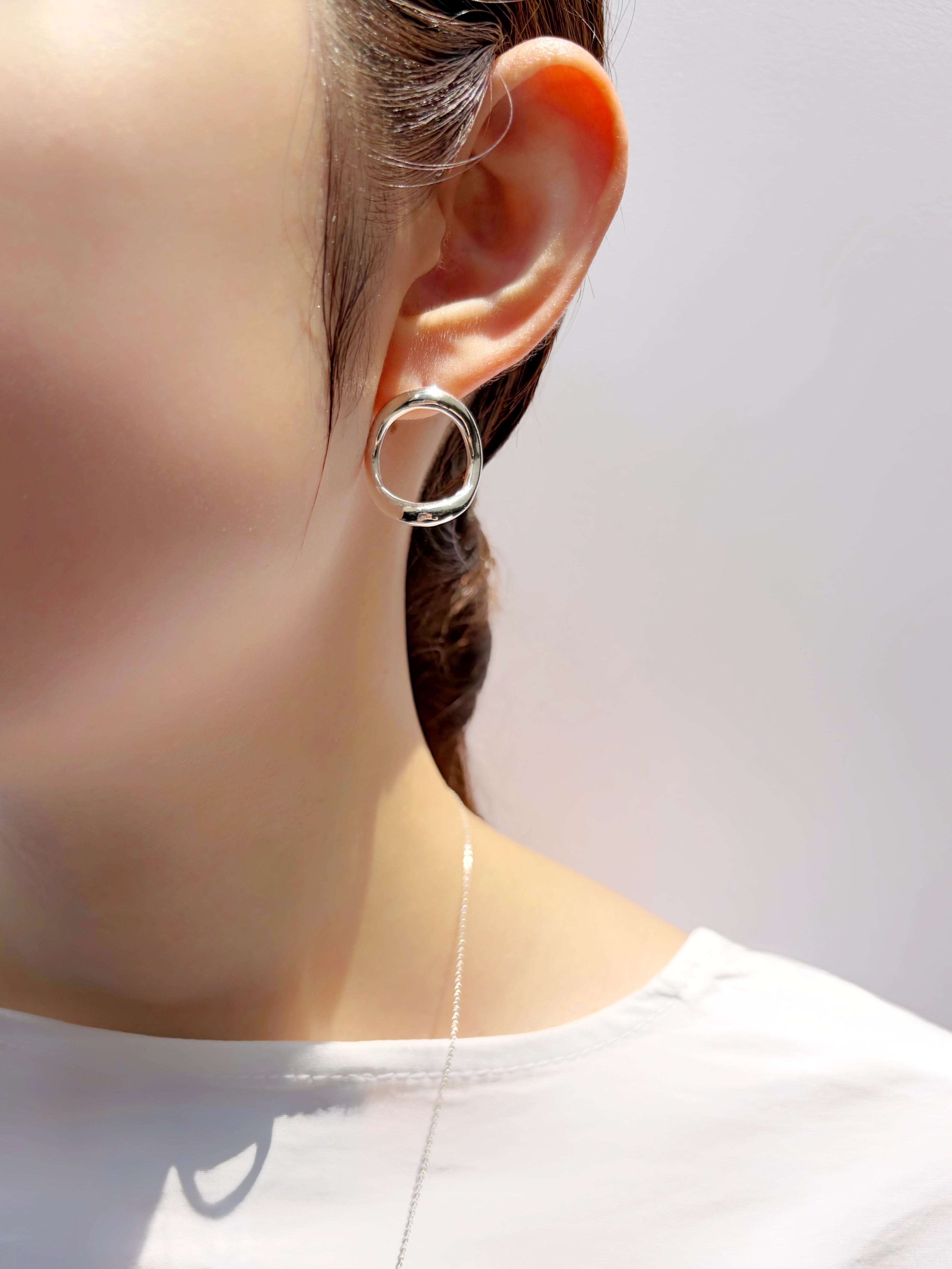 パフィーラウンド ピアス／シルバー