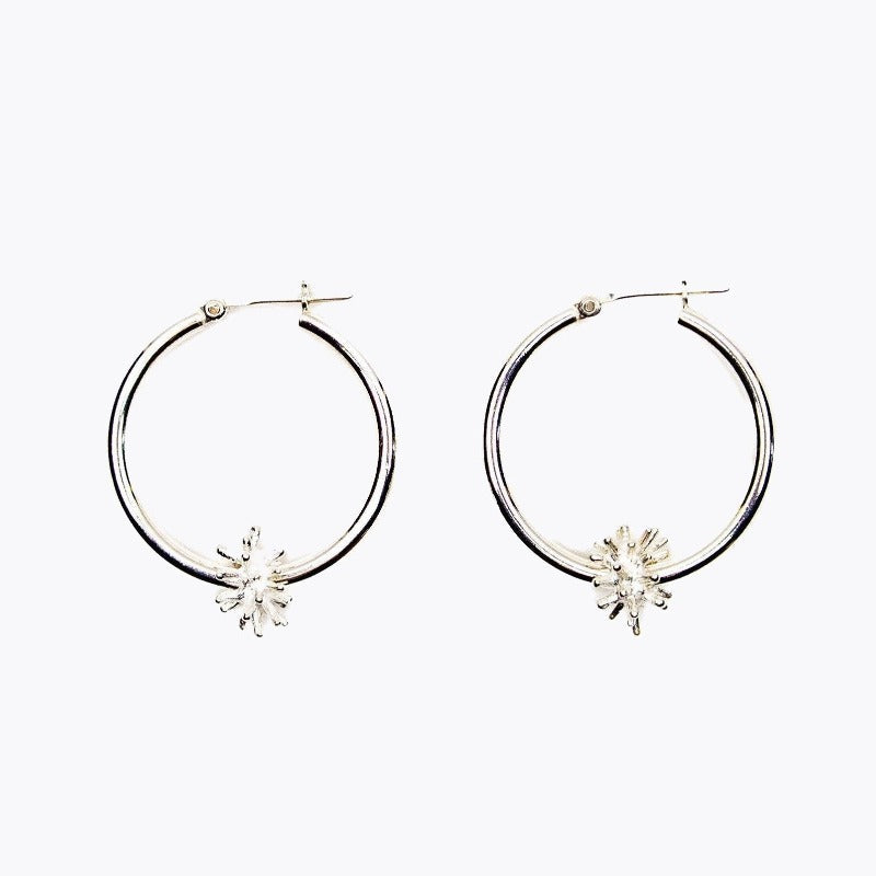 KAORU(カオル)公式｜スターダスト ピアス L シルバー – KAORU Online Store